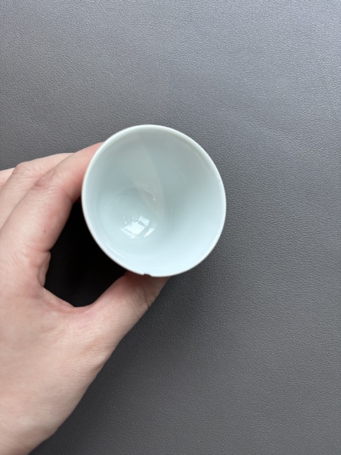 古玩陶瓷礬紅龍紋杯真品鑒賞圖