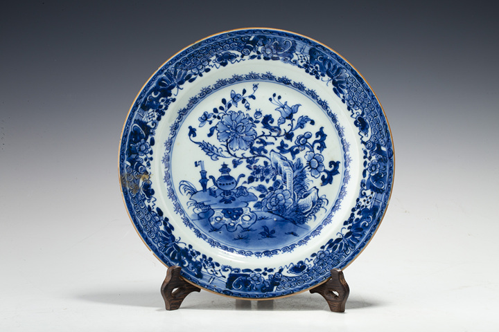 古玩陶瓷清中·青花博古花卉紋折沿盤拍賣,當前價格1848元