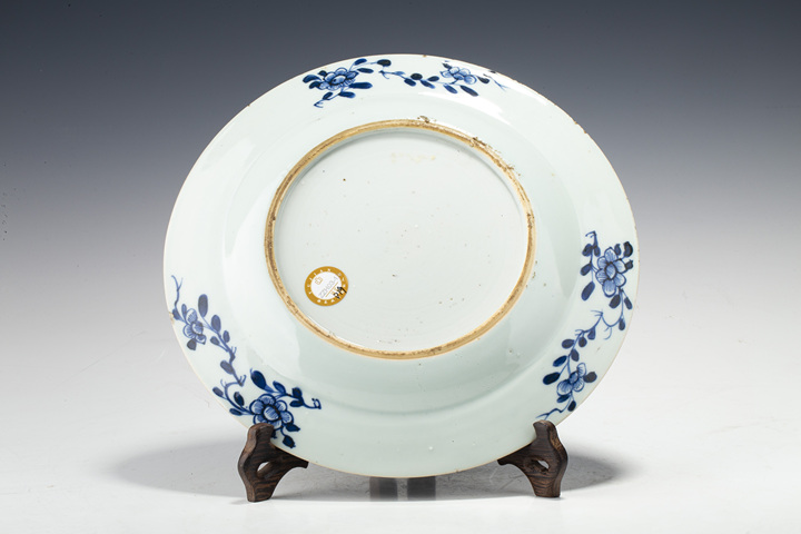 古玩陶瓷清中·青花博古花卉紋折沿盤拍賣,當前價格1848元