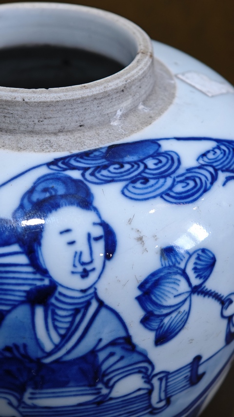 古玩陶瓷三娘教子圖青花罐真品鑒賞圖