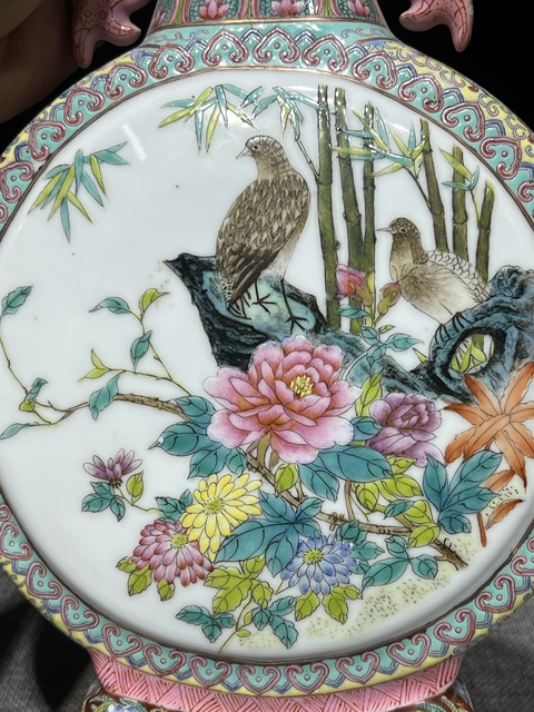 古玩陶瓷花鳥紋抱月瓶真品鑒賞圖
