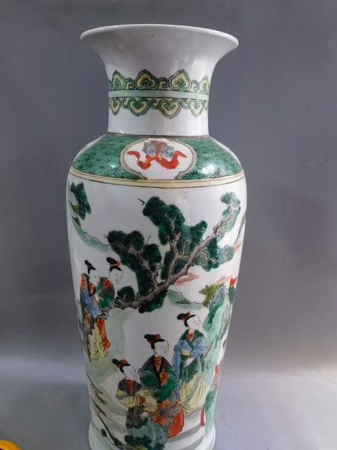 古玩陶瓷五彩人物棒槌瓶真品鑒賞圖