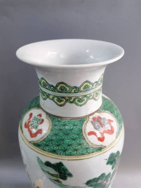 古玩陶瓷五彩人物棒槌瓶真品鑒賞圖