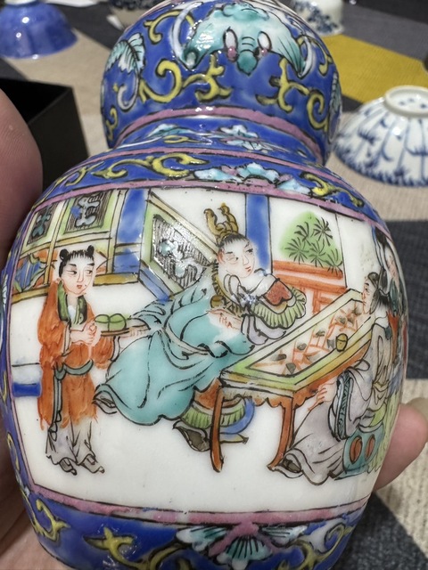 古玩陶瓷咸豐五彩人物故事紋葫蘆瓶真品鑒賞圖