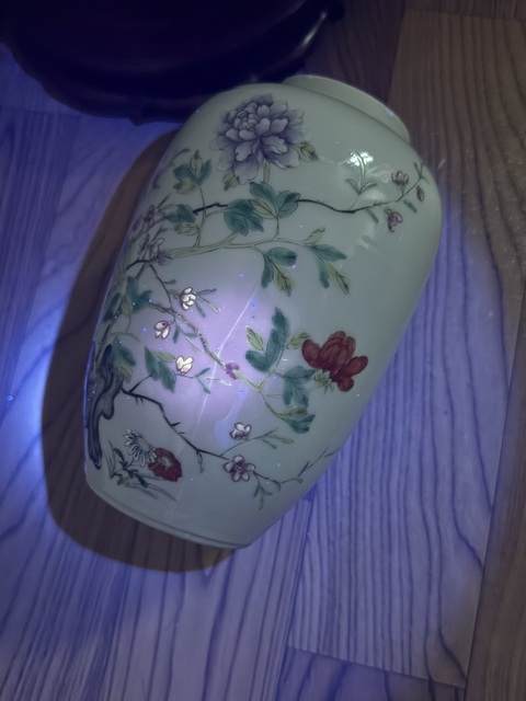 古玩陶瓷晚清·(細(xì)路)粉彩牡丹“喜鵲登梅圖”花鳥紋蘿卜罐拍賣,當(dāng)前價(jià)格2500元