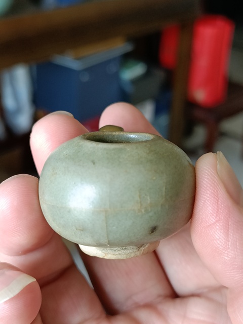 古玩陶瓷龍泉青瓷鳥(niǎo)食罐真品鑒賞圖