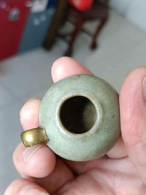 古玩陶瓷龍泉青瓷鳥(niǎo)食罐真品鑒賞圖