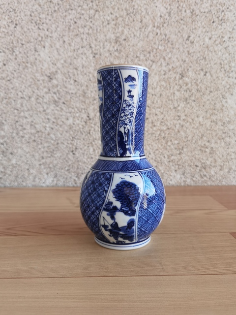 古玩陶瓷青花瓶真品鑒賞圖