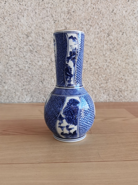 古玩陶瓷青花瓶真品鑒賞圖