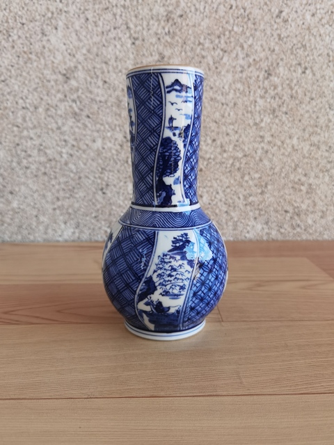古玩陶瓷青花瓶真品鑒賞圖
