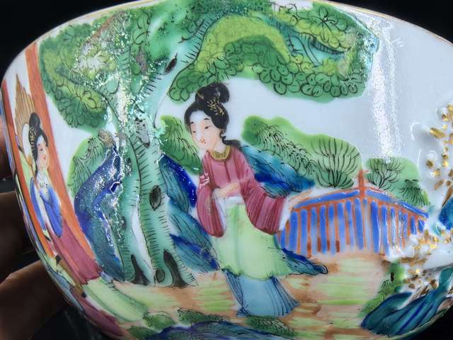 古玩陶瓷清中期廣彩仕女圖雙耳蓋盅拍賣，當前價格2000元