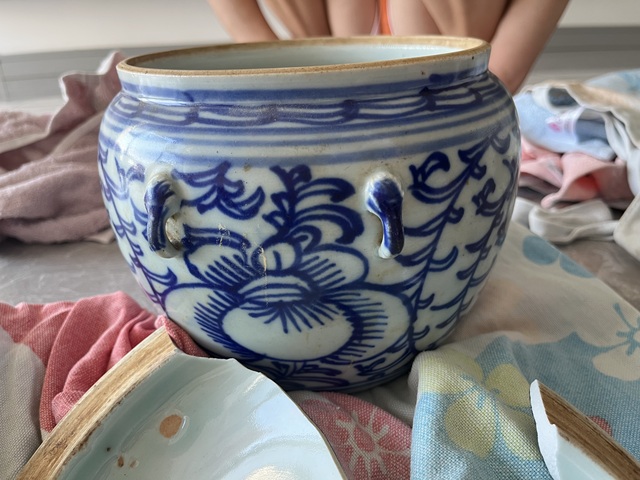 古玩陶瓷青花四系粥罐真品鑒賞圖