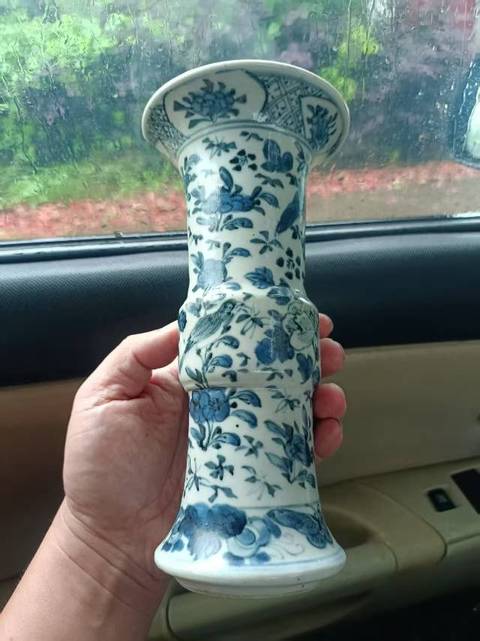 古玩陶瓷花鳥紋青花花觚真品鑒賞圖