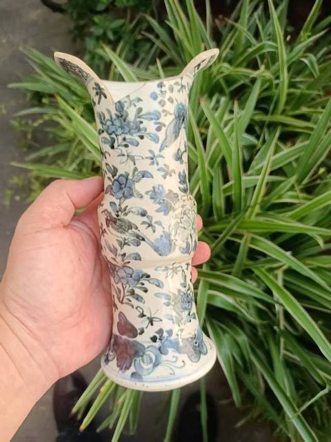 古玩陶瓷花鳥紋青花花觚真品鑒賞圖