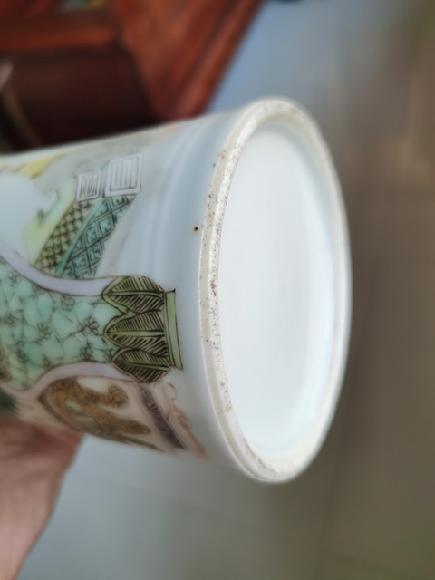 古玩陶瓷博古圖執杯真品鑒賞圖