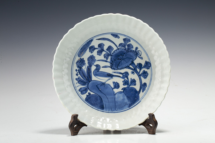 古玩陶瓷明萬歷·青花花鳥紋花口盤拍賣，當前價格1848元