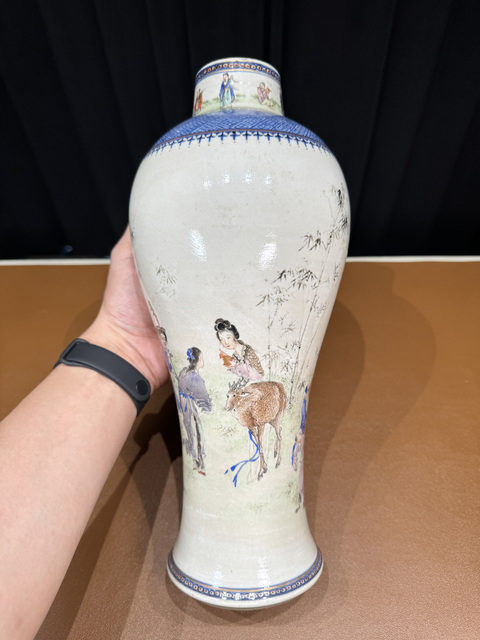 古玩陶瓷人物紋雞腿瓶真品鑒賞圖