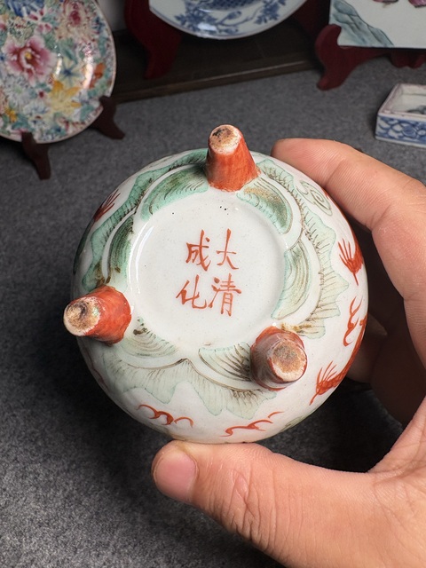 古玩陶瓷晚清紅綠彩龍紋香爐真品鑒賞圖