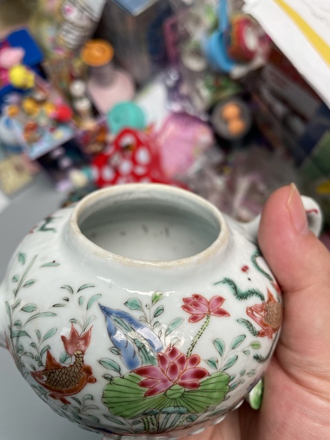 古玩陶瓷雍正粉彩仿生瓷壺真品鑒賞圖