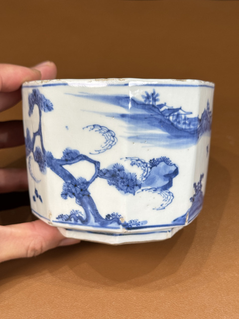 古玩陶瓷青花山水人物紋香爐真品鑒賞圖