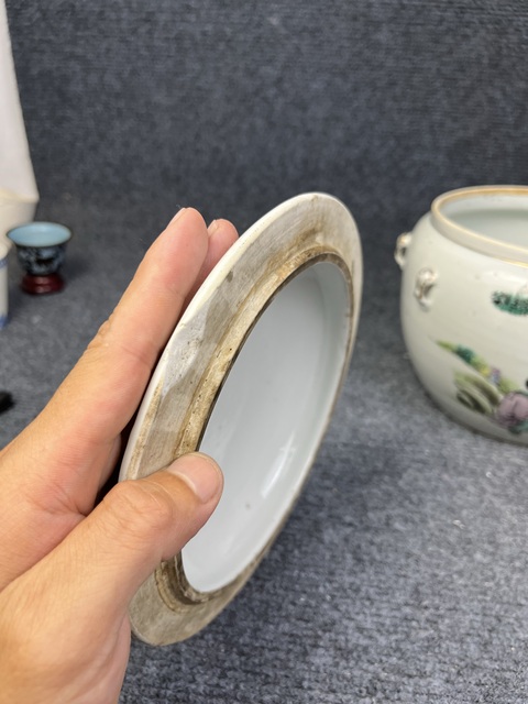 古玩陶瓷粉彩人物紋粥罐真品鑒賞圖