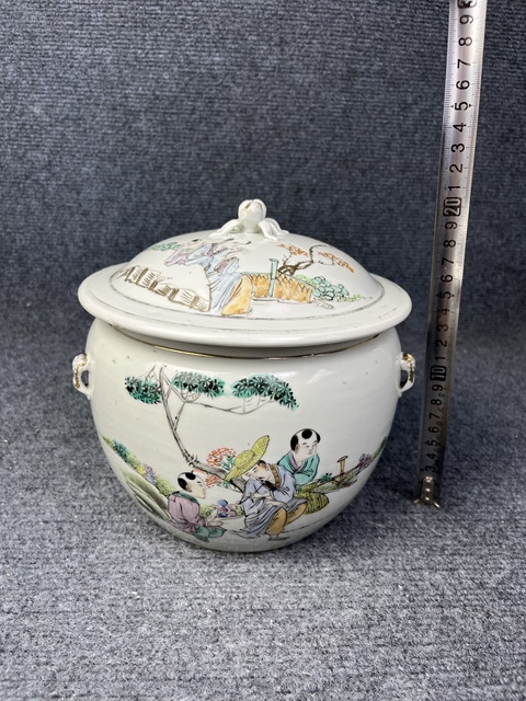古玩陶瓷粉彩人物紋粥罐真品鑒賞圖