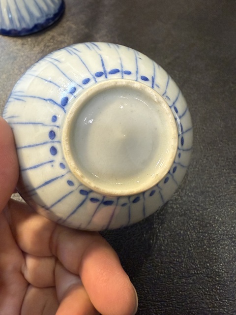 古玩陶瓷清中期青花杯真品鑒賞圖