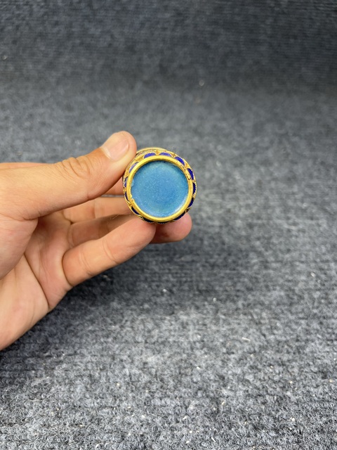 古玩雜項銅胎琺瑯彩小瓶***盒拍賣,當前價格188元