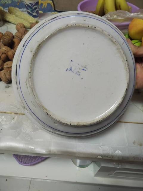 古玩陶瓷花卉紋碗真品鑒賞圖