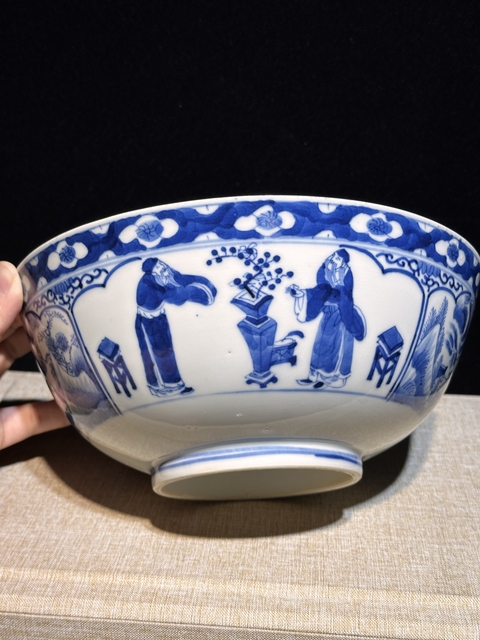 古玩陶瓷人物山水紋青花碗真品鑒賞圖