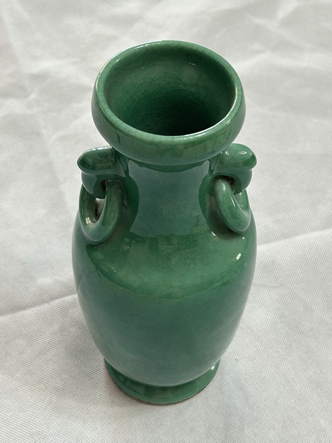古玩陶瓷綠哥釉瓶真品鑒賞圖