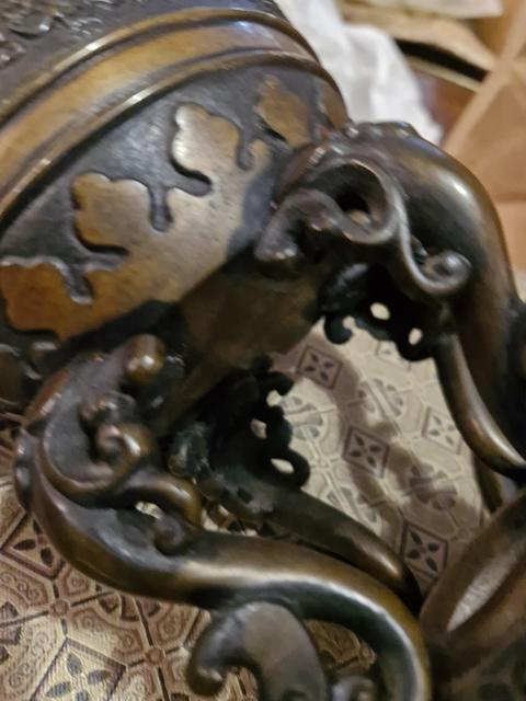 古玩銅器鼎式熏爐真品鑒賞圖