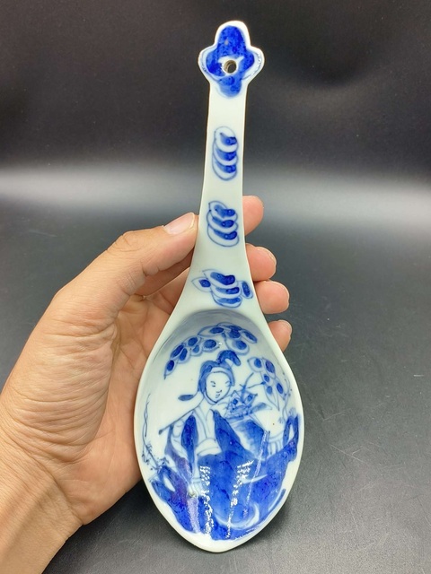 古玩陶瓷（清晚期）青花人物仕女紋大湯勺拍賣，當前價格2888元