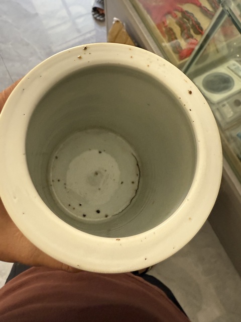 古玩陶瓷粉彩人物故事筆筒真品鑒賞圖
