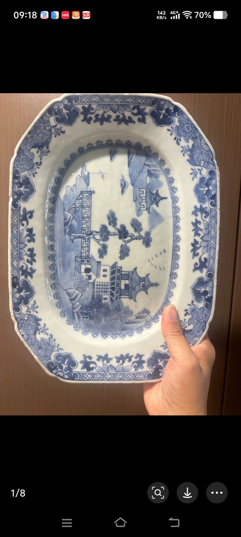 古玩陶瓷樓臺亭閣山水紋青花盤真品鑒賞圖