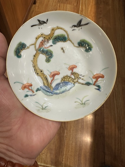 古玩陶瓷粉彩盤真品鑒賞圖