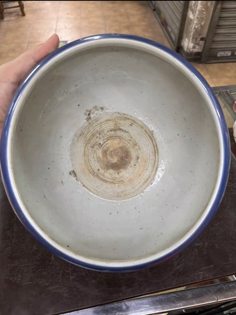 古玩陶瓷霽藍釉三乳足缽式香爐真品鑒賞圖