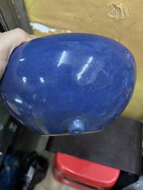 古玩陶瓷霽藍釉三乳足缽式香爐真品鑒賞圖