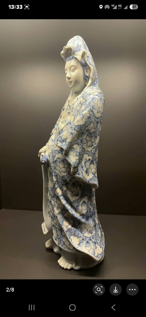 古玩陶瓷青花花卉紋觀音瓷像真品鑒賞圖