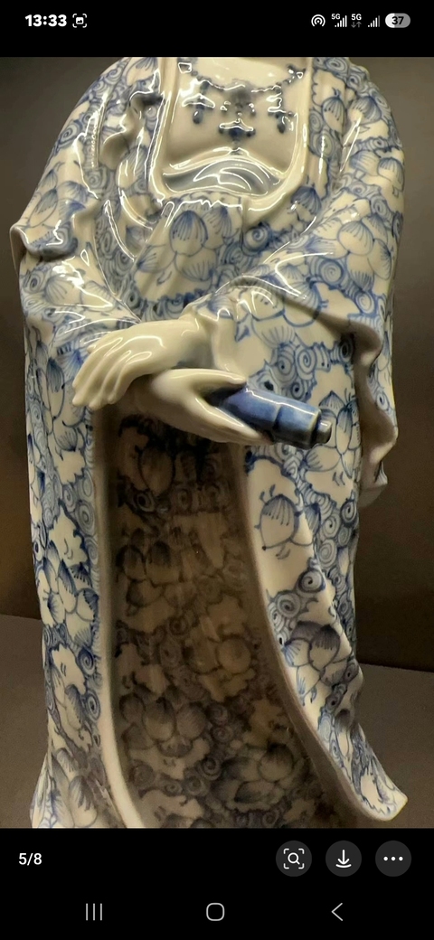 古玩陶瓷青花花卉紋觀音瓷像真品鑒賞圖