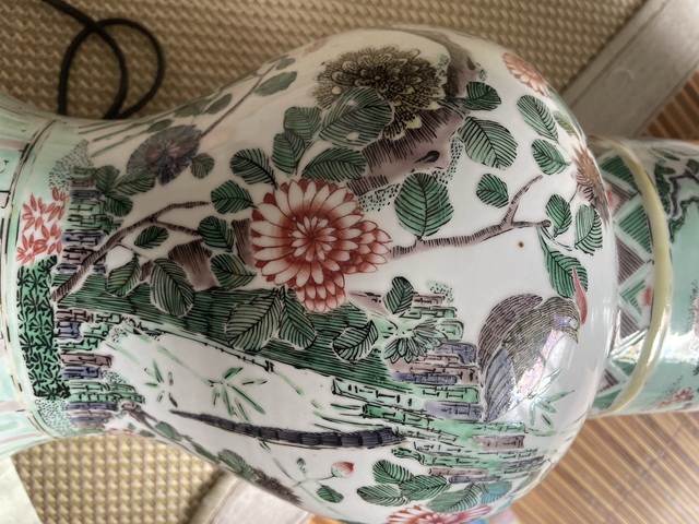 古玩陶瓷花鳥(niǎo)紋五彩鳳尾尊真品鑒賞圖