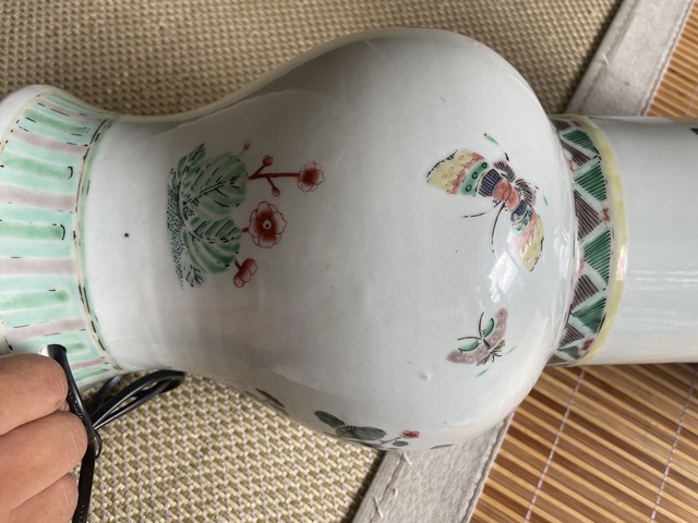 古玩陶瓷花鳥(niǎo)紋五彩鳳尾尊真品鑒賞圖