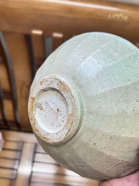 古玩陶瓷龍泉青瓷金村刻仰蓮紋碗真品鑒賞圖