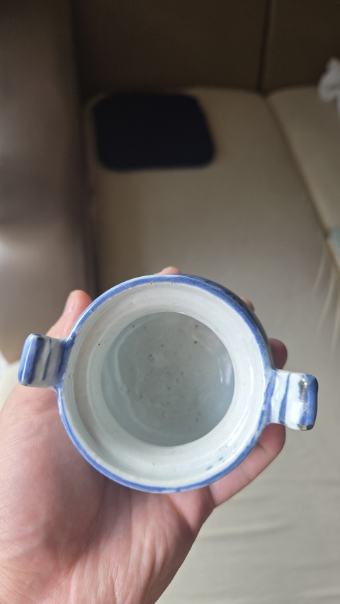 古玩陶瓷青花花卉紋三足爐真品鑒賞圖