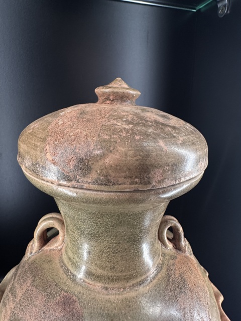 古玩陶瓷唐代青釉蓋罐真品鑒賞圖