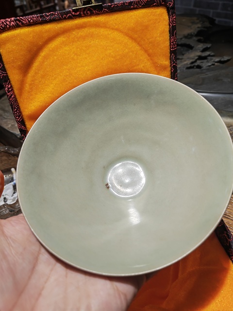 古玩陶瓷耀州窯青釉茶盞真品鑒賞圖
