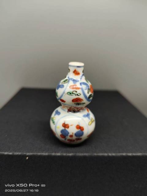 古玩陶瓷青花五彩葫蘆瓶真品鑒賞圖