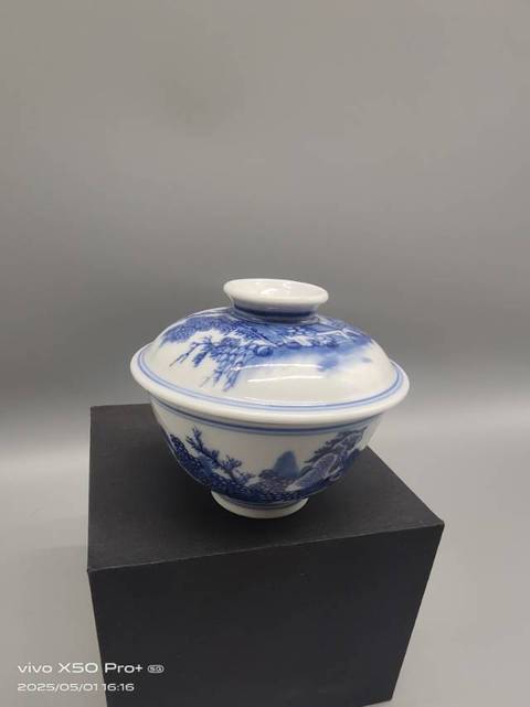 古玩陶瓷青花山水人物蓋碗真品鑒賞圖
