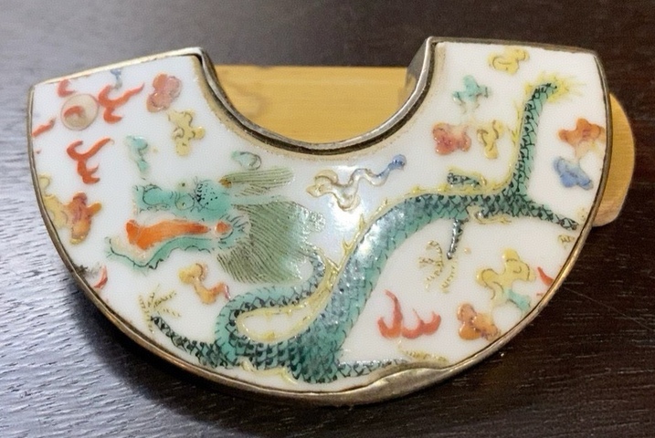 古玩陶瓷粉彩龍紋器真品鑒賞圖