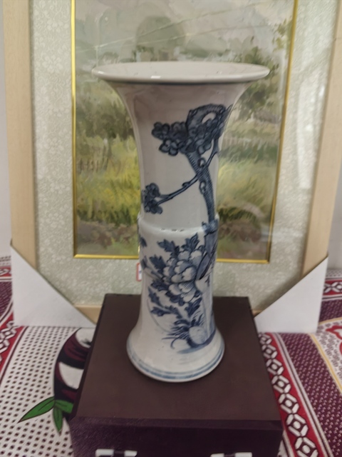 古玩陶瓷花鳥紋青花花觚拍賣,當前價格6000元